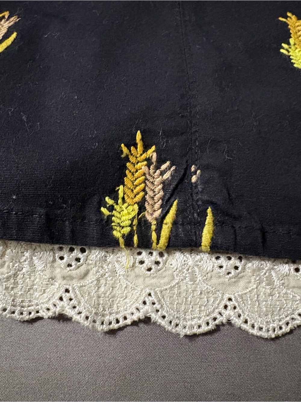 Floreat Black Lace-Trim Halter Cami with Gold wheat print - Picture 12 of 13